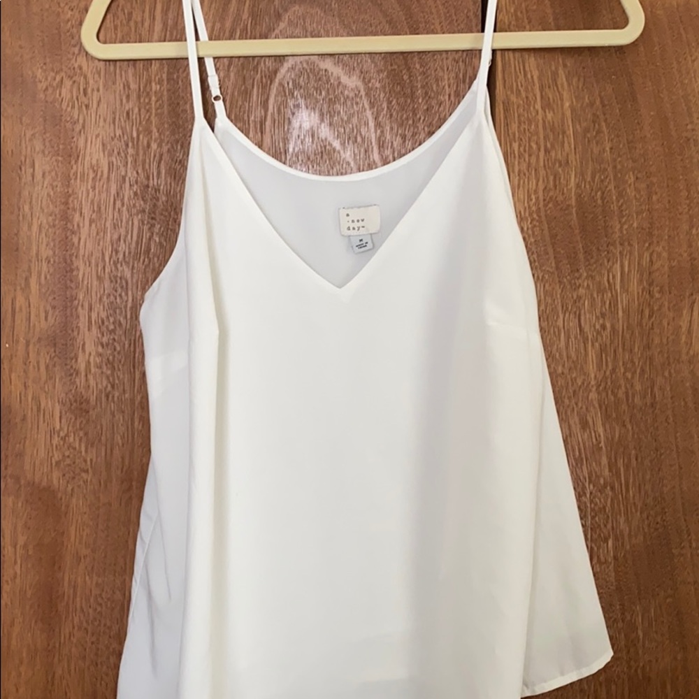 White double lined v neck cami!